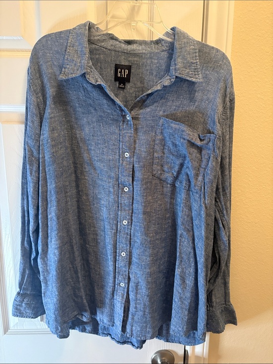 GAP Tops - GAP Women’s Button-Down Shirt in Denim Blue